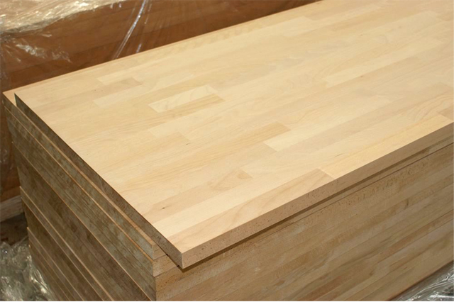 Advantages of Rubberwood Furniture